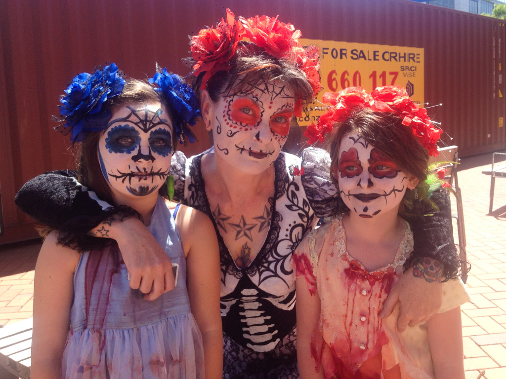 Sandra, Ailish and Ella at Garden Place. Photo:Shannon Rolfe