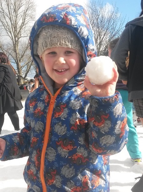 SNOW ENTERTAINMENT: Pheonix enjoying  a snowball fight. Photo: Shontelle Cargill 